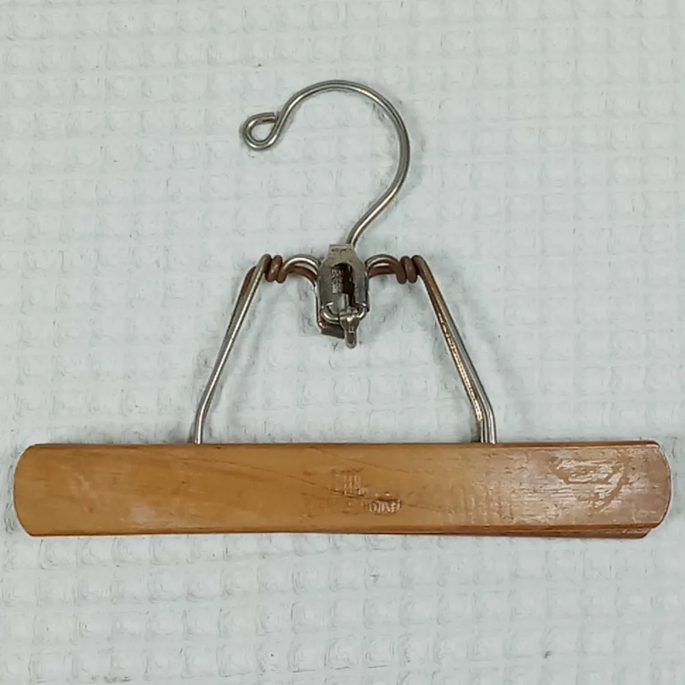 Lot of 11 Vintage Wooden Pants/Skirt Clamp Hangers Various Lengths